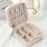 جعبه جواهرات مسافرتی داخل مخملی روکش چرمی مدل LD1006